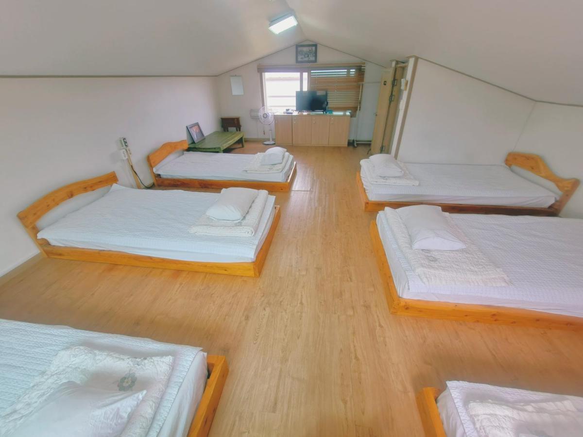 Jeju Gillime Pension Buitenkant foto